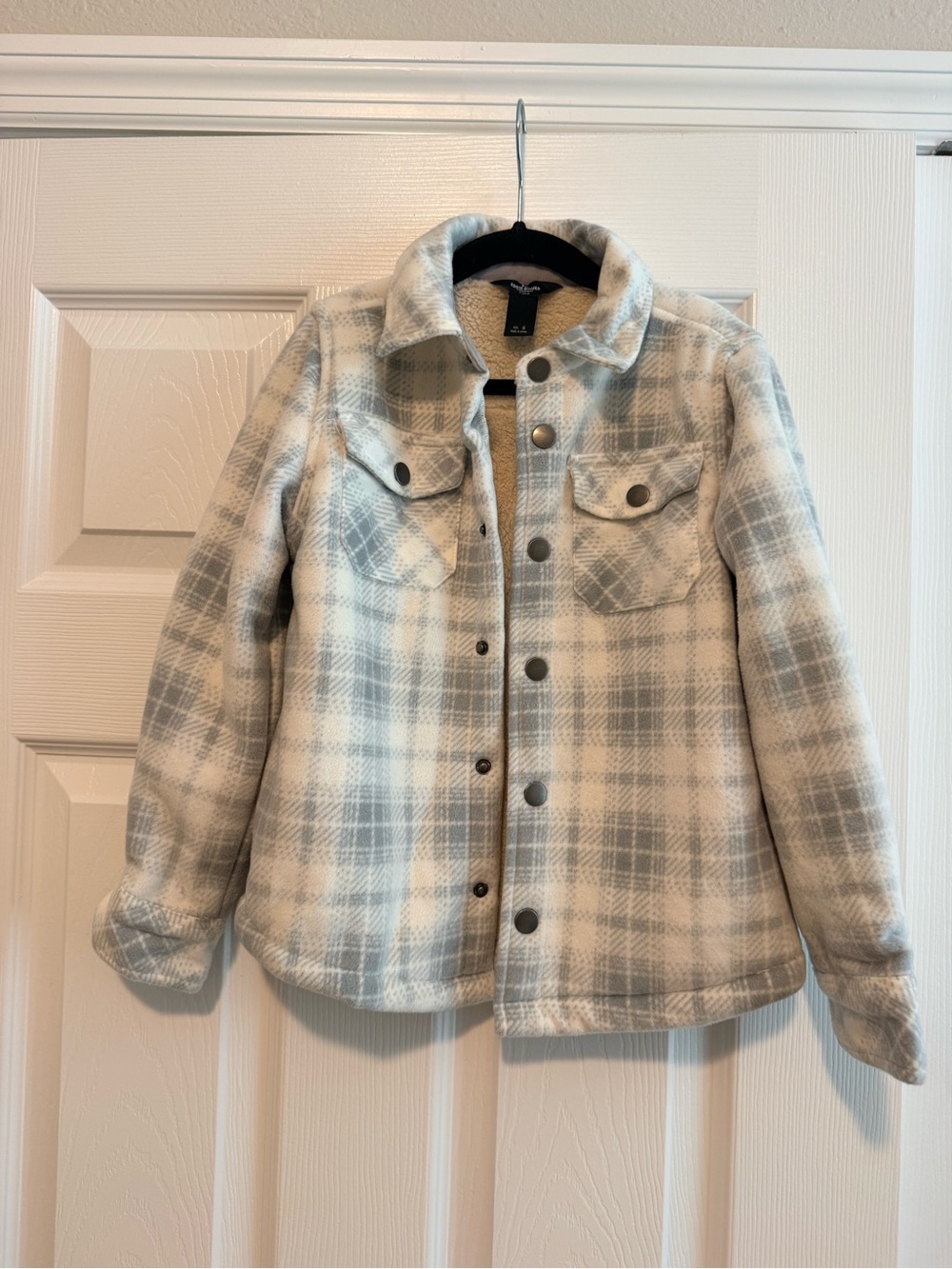 Eddie Bauer Plaid Fleece Shacket in Light Gray & Cream